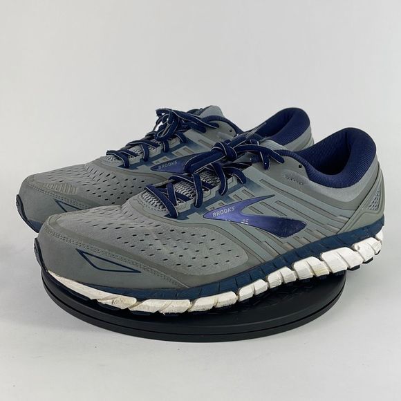 Brooks beast sales size 14 4e